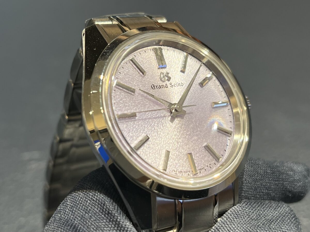 画像 【グランドセイコー】紫のニュアンスが美しい - SBGW323 --Grand Seiko -IMG_2452
