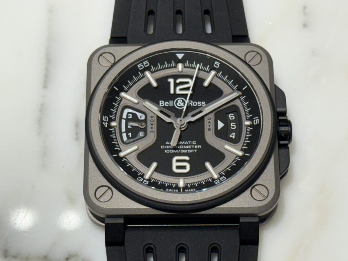 【新作情報】ベル＆ロス BR-X3 ブラックチタニウムのケースはどうなっている？-BELL&ROSS -S__141492234_0