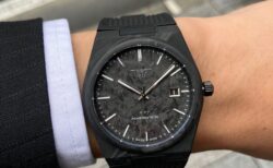 【TISSOT】世界的に注目される素材を時計に採用？！ ティソ PRX パワーマティック80 カーボンをご紹介