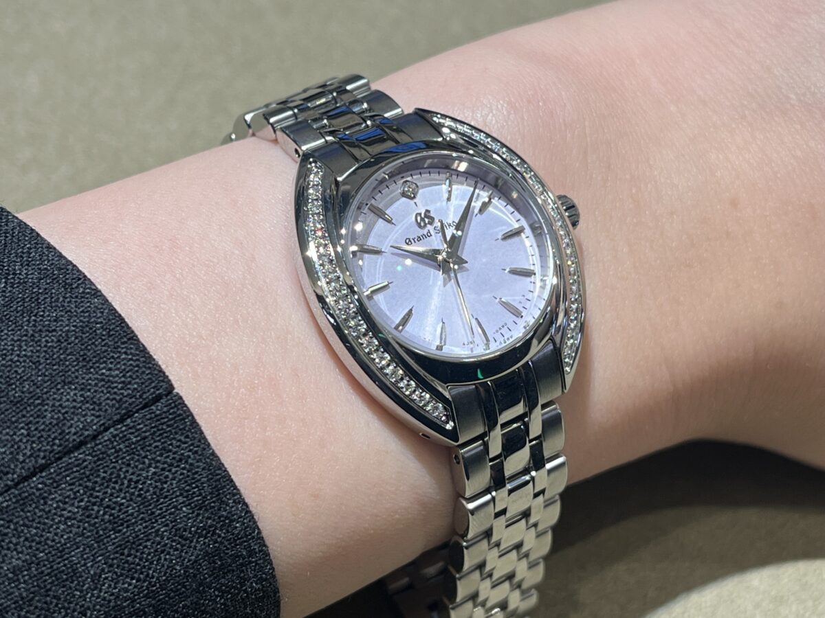 画像 【グランドセイコー】見る度好きになる。淡藤色が美しい「STGF349」-Grand Seiko -IMG_3016