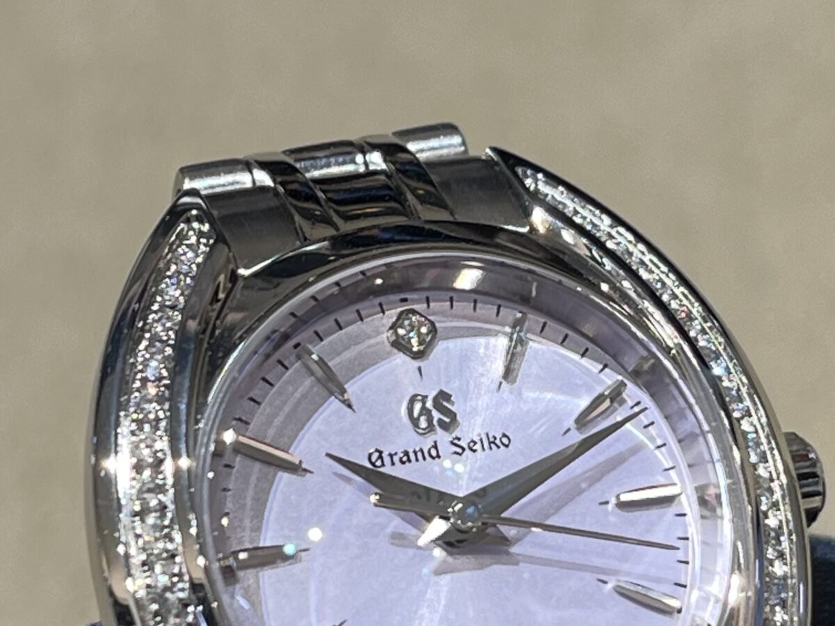 画像 【グランドセイコー】見る度好きになる。淡藤色が美しい「STGF349」-Grand Seiko -IMG_3020