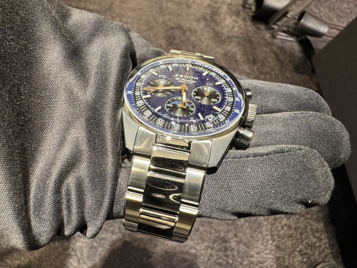 画像 【ゼニス】日本限定「クロノマスター・オリジナル・トリプルカレンダー」アベンチュリン文字盤。ステンレススチールのブレスレットを装着したお客様のお時計を紹介。-ZENITH -S__105127969_0