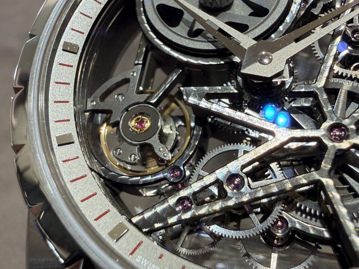 【ロジェ・デュブイ】唯一無二の存在感。「エクスカリバー オートマティック スケルトン」-ROGER DUBUIS -S__7094283_0