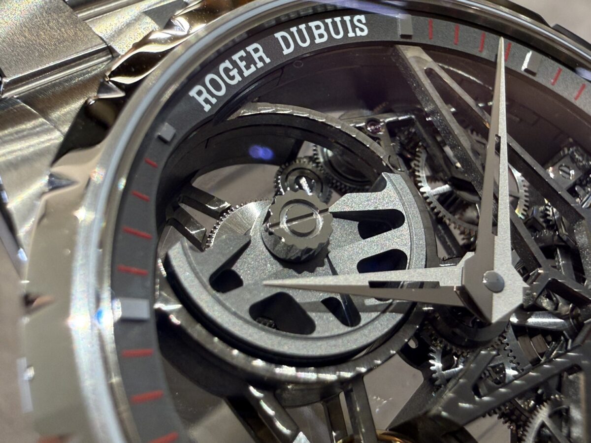 【ロジェ・デュブイ】唯一無二の存在感。「エクスカリバー オートマティック スケルトン」-ROGER DUBUIS -S__7094284_0