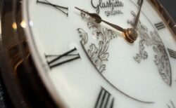 【グラスヒュッテ・オリジナル】180周年記念モデル誕生。文字盤が手描き？マイセン磁器で作られた特別な腕時計