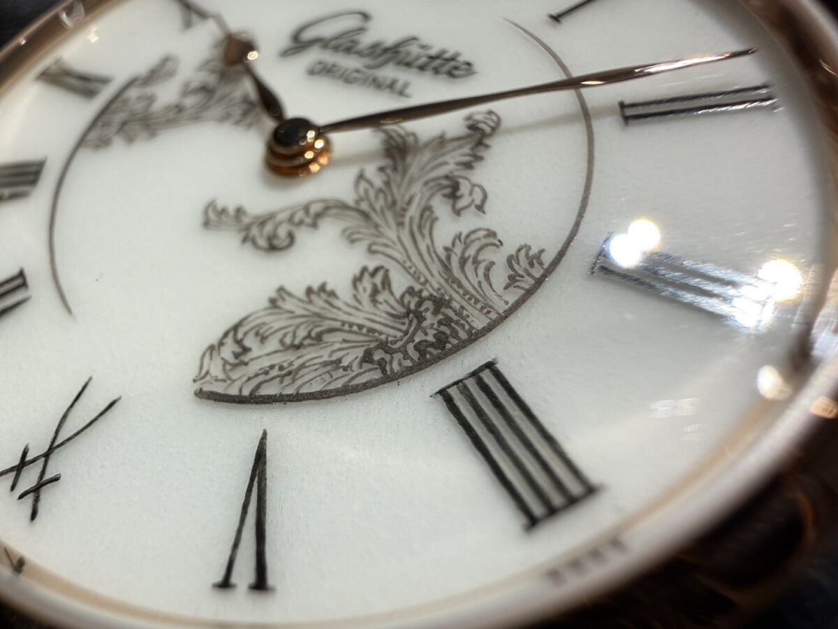 【グラスヒュッテ・オリジナル】180周年記念モデル誕生。文字盤が手描き？マイセン磁器で作られた特別な腕時計-Glashütte Original -S__7651348_0