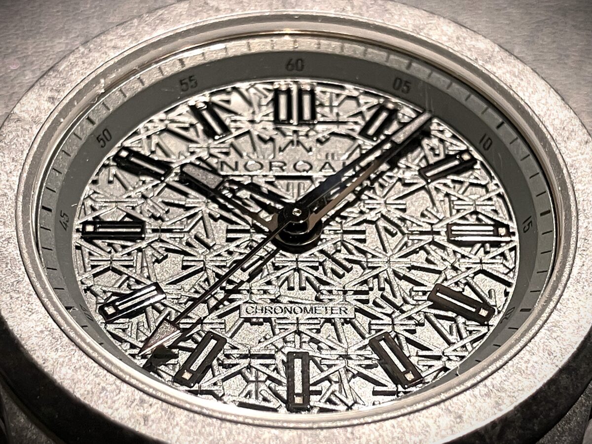 画像 【ノルケイン】黒は引き算が難しい。常識を超えるワイルドワン オールブラック-NORQAIN -image0-002