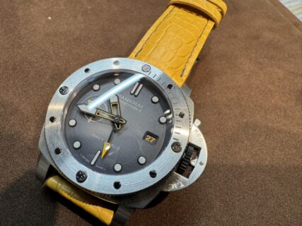 「パネライ」×「ネイビーシールズ」×「ジャン・ルソー」 特別なモデルにオーダーストラップの組み合わせで世界に1つだけの時計に