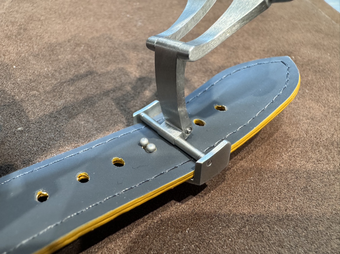 画像 「パネライ」×「ネイビーシールズ」×「ジャン・ルソー」 特別なモデルにオーダーストラップの組み合わせで世界に1つだけの時計に-パネライ用 ジャン・ルソー オーダーストラップ 京都店のお客様 -IMG_4334