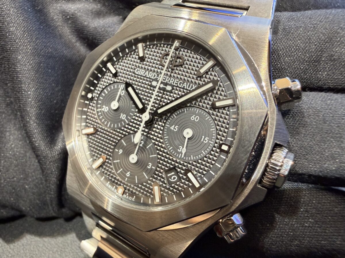 【ジラール・ぺルゴ/再入荷情報】腕に乗せた瞬間わかる、チタンの違い。「ロレアート クロノグラフ Ti49」-GIRARD-PERREGAUX -S__8298596_0