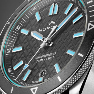 【ノルケイン】2026年新作「アドベンチャー 40mm グレー」ライトブルーの差し色がポイントの注目モデル、早くもoomiya京都店に入荷
