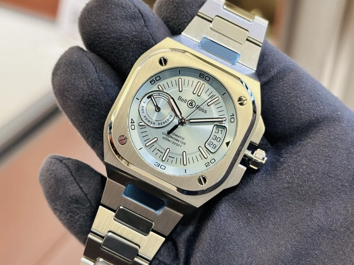 今や定番化した「ラグスポ」を再研究！？腕時計を語る上で知っておきたい2種類のラグスポの現在地と持つべき魅力的なモデル４選。-BELL&ROSS GIRARD-PERREGAUX IWC ZENITH -S__48939013_0