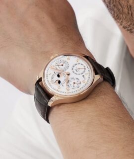 「実用的」という言葉だけでは片付けられない -永久カレンダーを日常使いへ- 【IWC】の永久カレンダーの秘密
