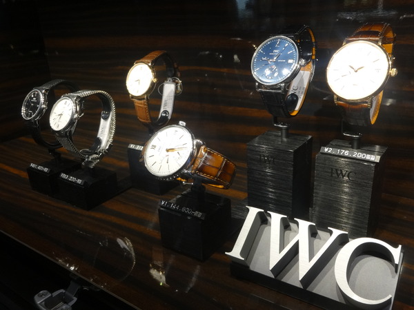 IWCのディスプレイもX'mas仕様です。-IWC -2272e7e4-s