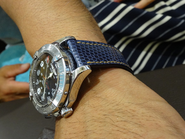 Jean Rosseau×BREITLING！爽やかなカラーで腕元がオシャレに！-ブライトリング用 ジャン・ルソー オーダーストラップ -aab8c496-s