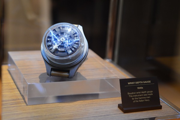 SIHH2015/PANERAIブースより・・-〉SIHH PANERAI -cc1d459f-s