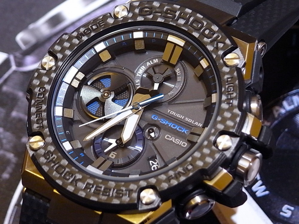 Gショック　ジースチール　カーボン G-SHOCK 腕時計 G-STEEL(Gスチール) / カーボンコアガード/ GST-B400BB
