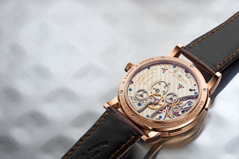 <A.ランゲ&ゾーネ>““決して立ち止まらない””  進化したランゲ1 ・タイムゾーン - A.LANGE＆SÖHNE（取扱い終了） 