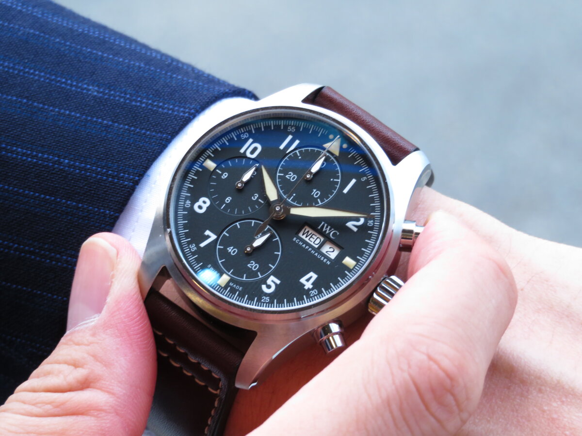 IWC 伝説のイギリス戦闘機から着想を得たパイロット・ウォッチ・クロノ