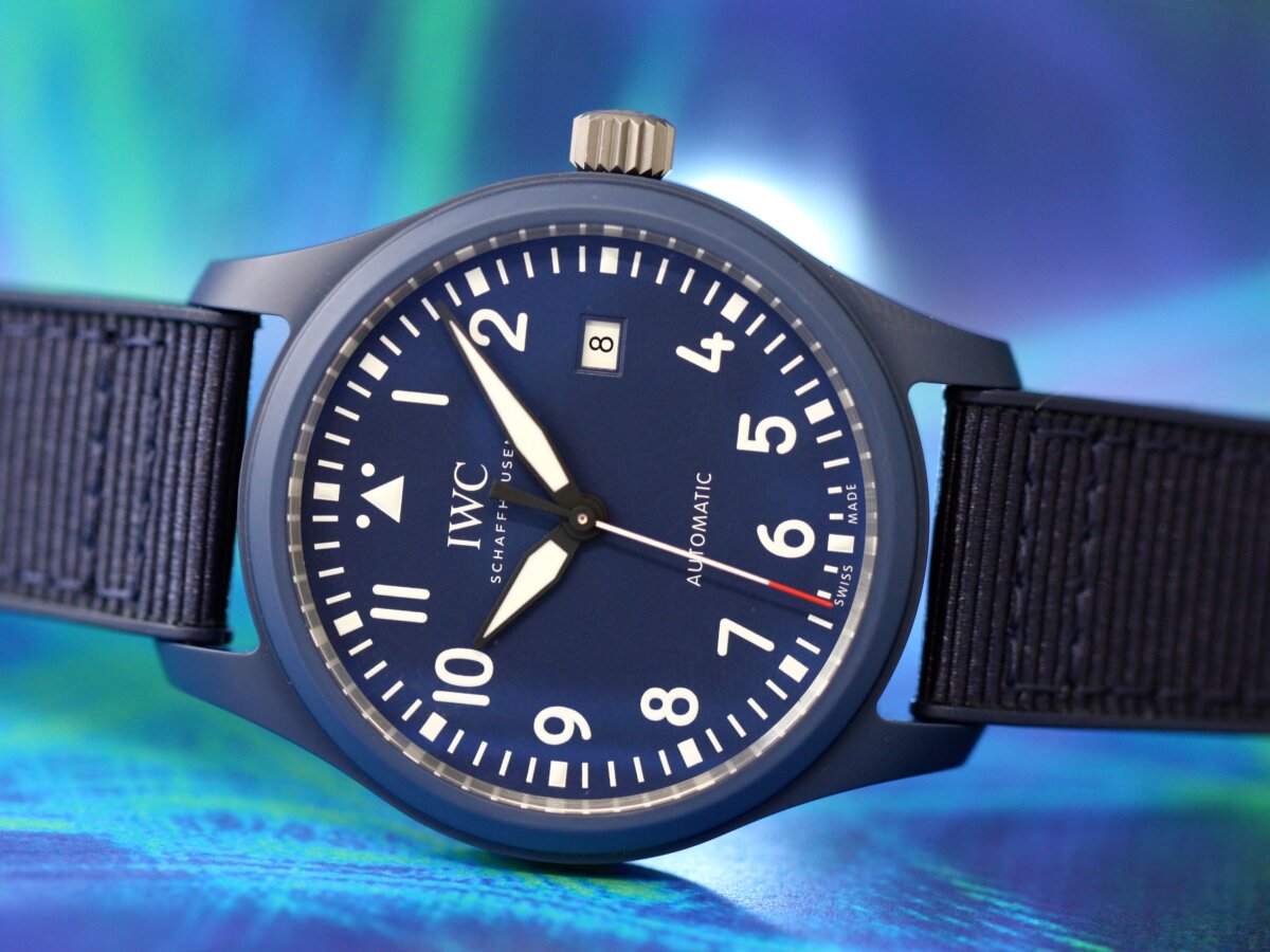 IWC ブルーセラミックケースを初めて採用！「パイロット