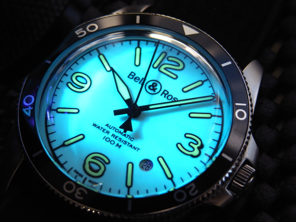 美品 Bell & Ross BR V2-92 フルラム 500本限定 Bell＆RossのBR V2-92 フルラム 世界限定500本「BRV292-LUM-ST