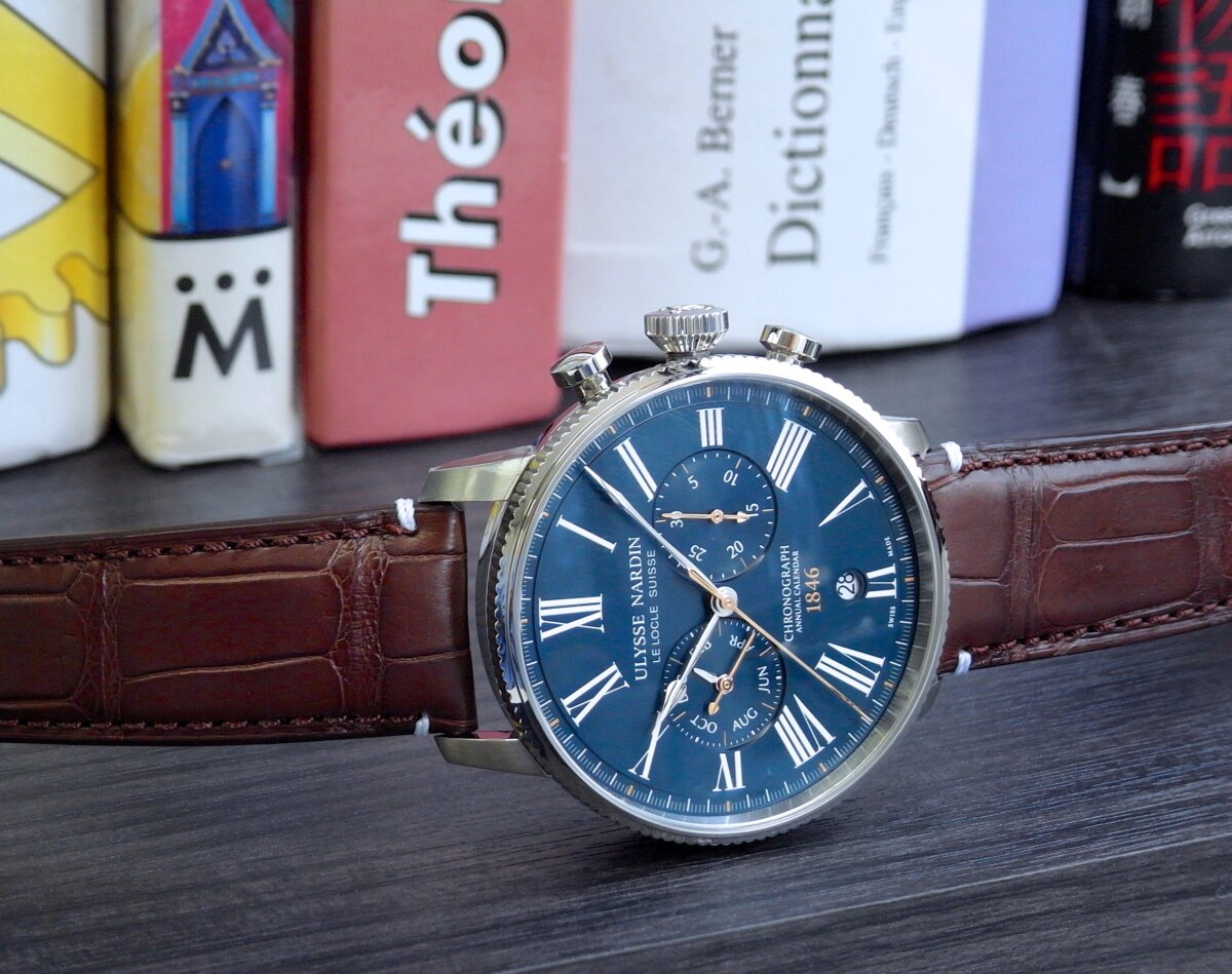 端正な機能美を備えた、年次カレンダー搭載クロノグラフモデル、ユリス