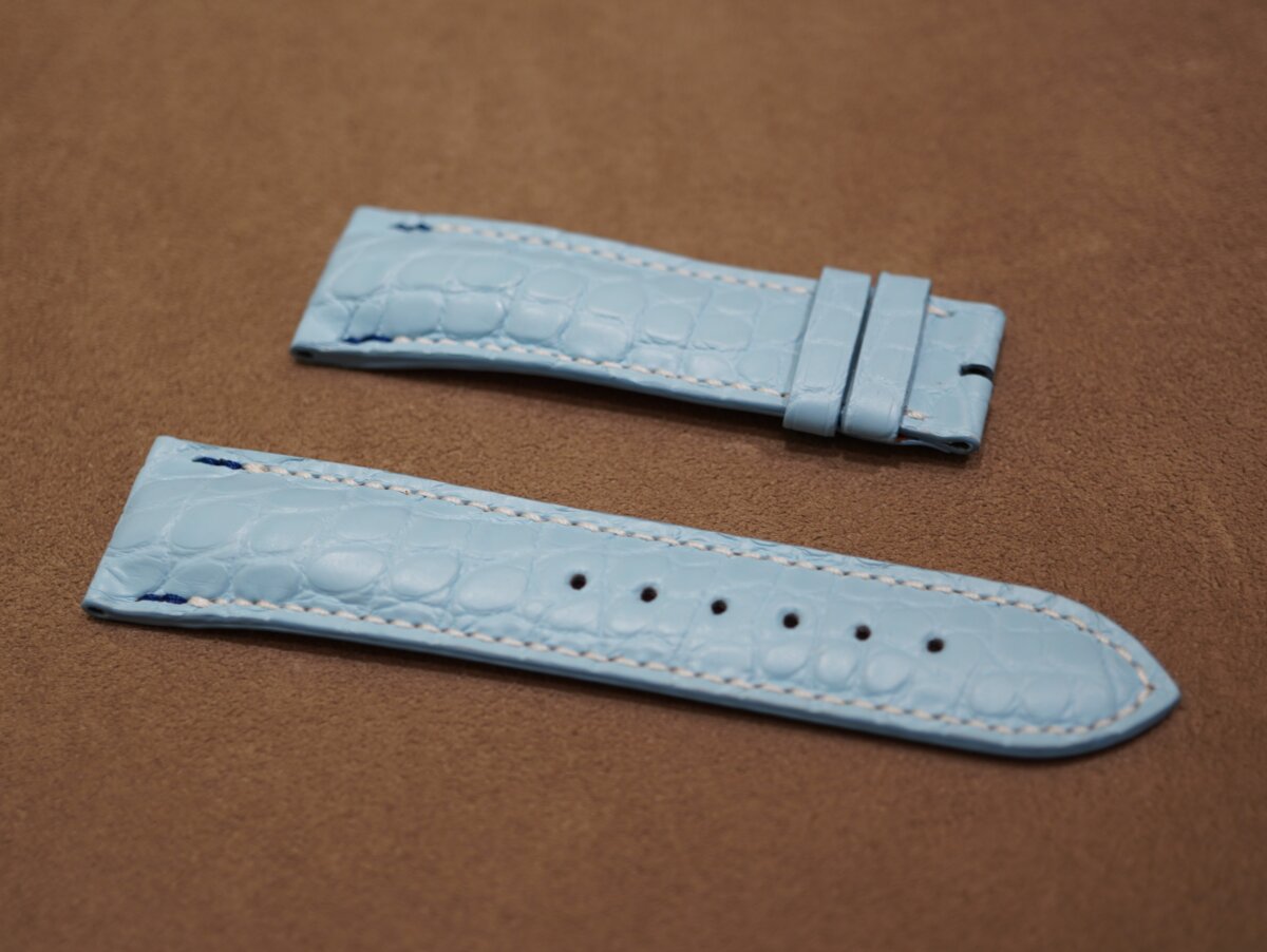 ジャン・ルソー × クロノスイス用のオーダーベルトができあがって