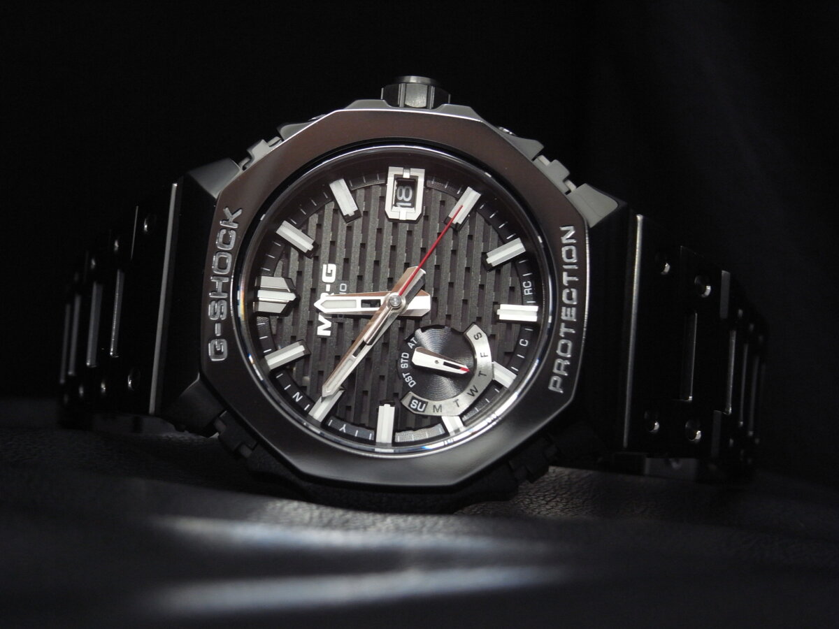 G-SHOCK MRG-B2100B-1AJR【美品】 MR-G（エムアールジー）MRG-B2100シリーズ - MRG-B2100B-1AJR