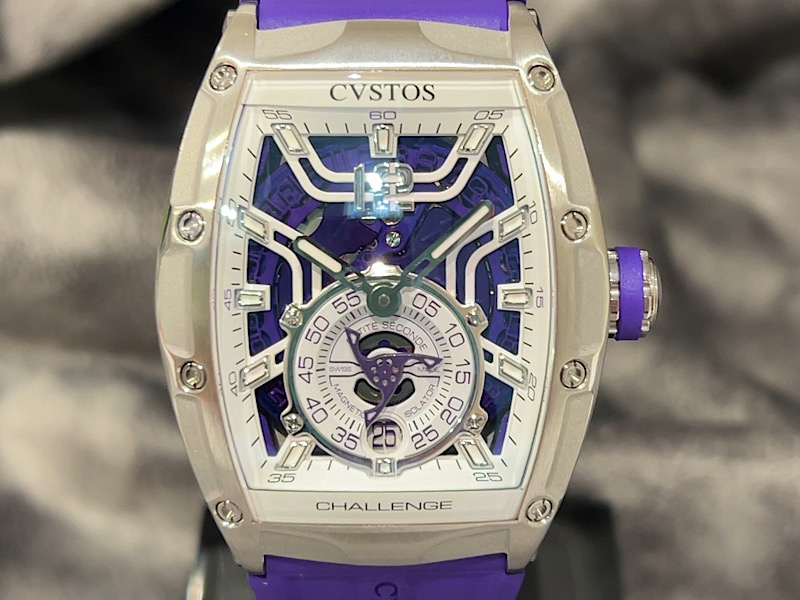パープルを基調とした個性的なチャレンジ ジェットライナー36??~CVSTOS(クストス)~ - CVSTOS