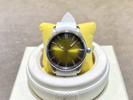 【H.モーザー】実機レビュー　夏におすすめ！人と被らない時計「パイオニア・センターセコンド　サニーサイドアップ」（3201−1200）