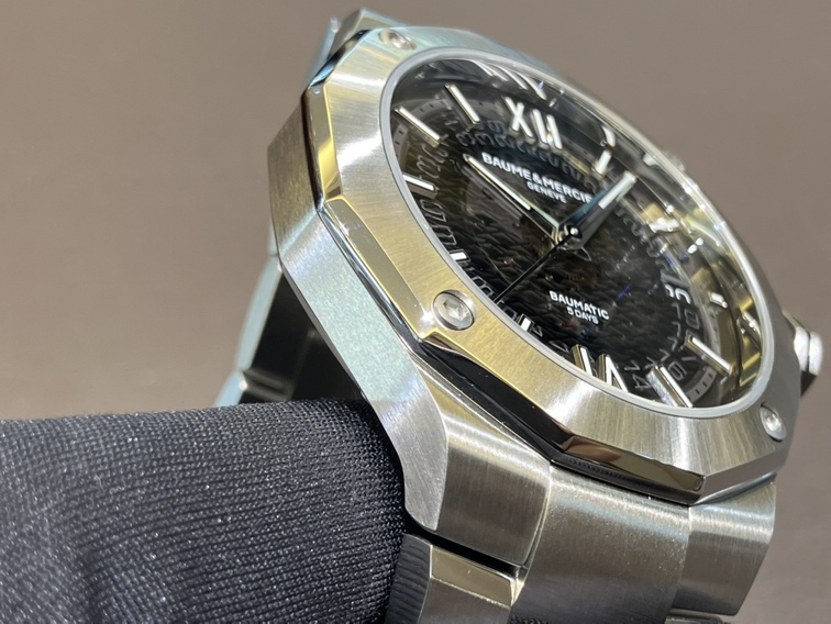 ボーム&メルシエのリビエラ10702はスポーティで美しい。 - BAUME&MERCIER