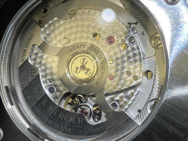 ボーム&メルシエのリビエラ10702はスポーティで美しい。 - BAUME&MERCIER