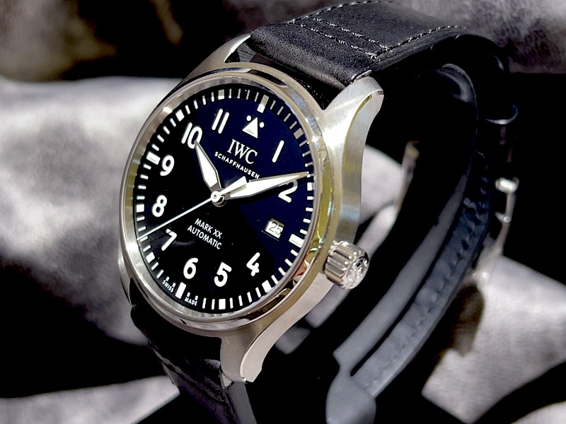 伝統とモダンな洗練が融合した”パイロット・ウォッチ・マークXX”～IWC～ - IWC 