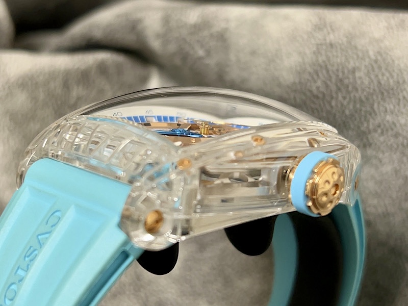 サファイアクリスタルガラスならではの透明感が魅力的なチャレンジ シーライナーP-S オートマティック サファイア～クストス～ - CVSTOS 