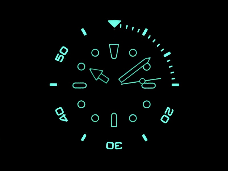 暗闇が楽しくなるダイバーズウォッチ??BR05-Diver Lum Outline~ベルロス~ - Bell&Ross