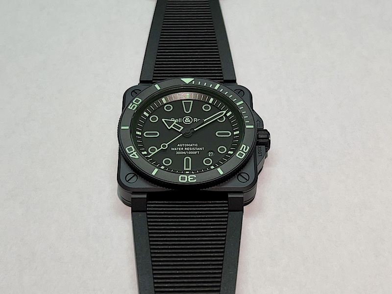 暗闇が楽しくなるダイバーズウォッチ??BR05-Diver Lum Outline~ベルロス~ - Bell&Ross
