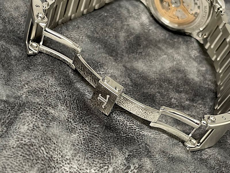 【JAEGER LECOULTRE】今年の猛暑は新作マスター・コントロール・クロノグラフ・カレンダーで快適な夏を・・・ - Jaeger-LeCoultre