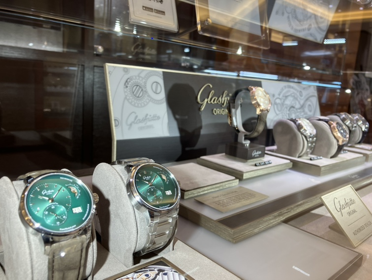 心斎橋店グラスヒュッテオリジナルコーナーがリニューアルしました。 - Glashütte Original その他