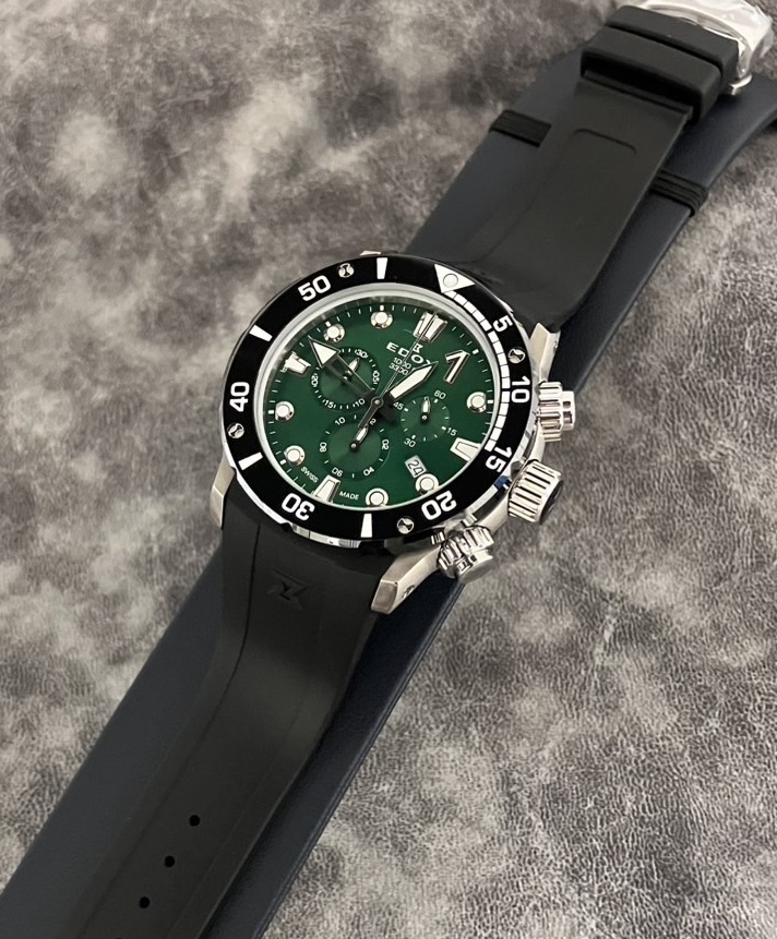 夏に使いたい!日本限定のクロノオフショア1。 - EDOX