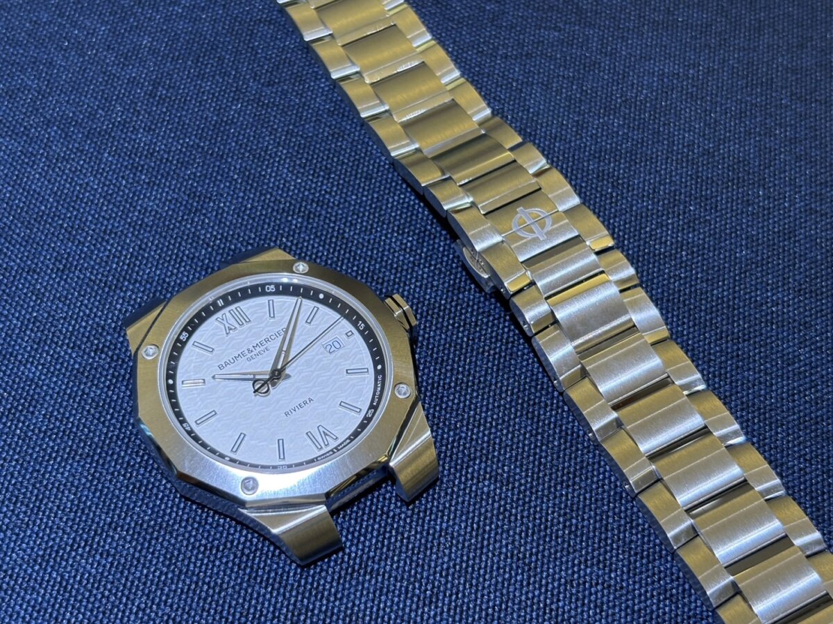 画像 【ボーム&メルシエ】ブラック×ホワイトの洗練。新作“リビエラ10829”の魅力 - BAUME&MERCIER