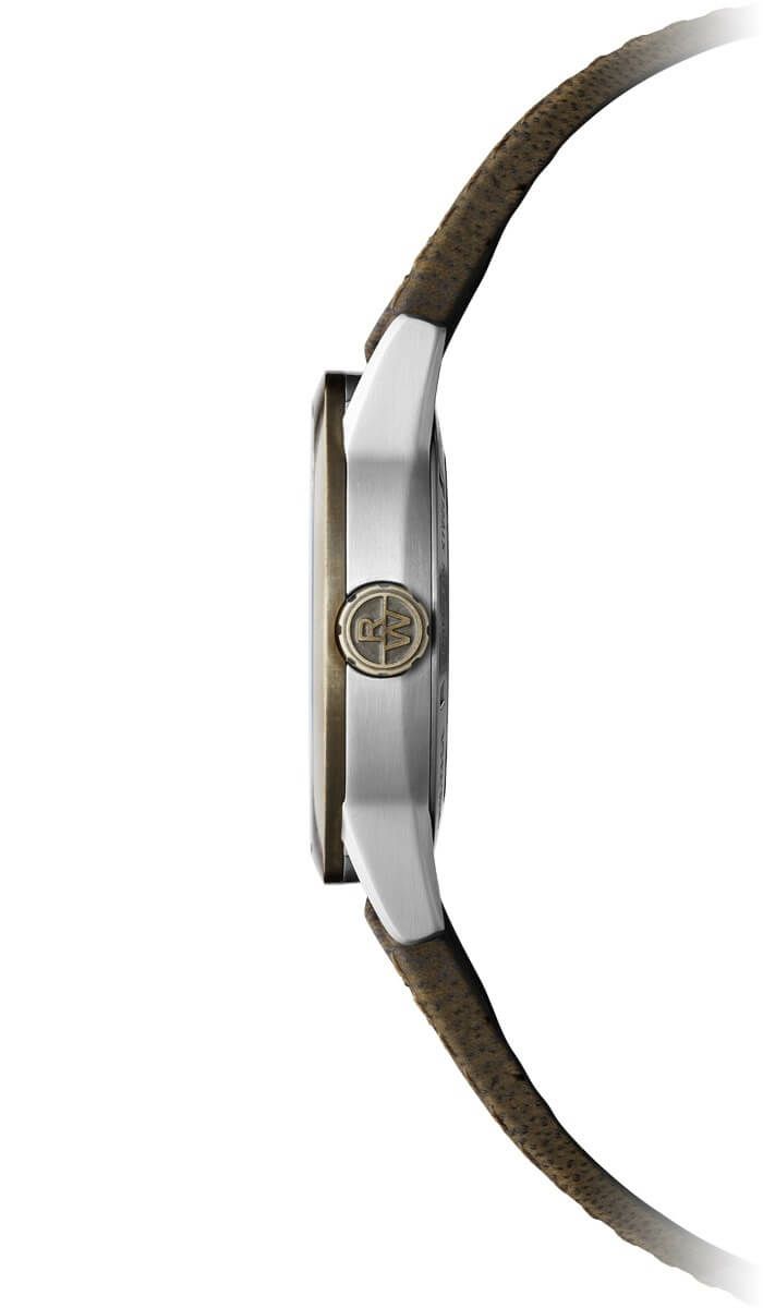 経年変化が歴史を刻む。‟フリーランサー スケルトン“ - RAYMOND WEIL 