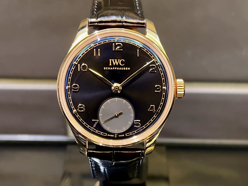 画像 漆黒の文字盤×18Kレッドゴールドの魅力~IWC~ - IWC