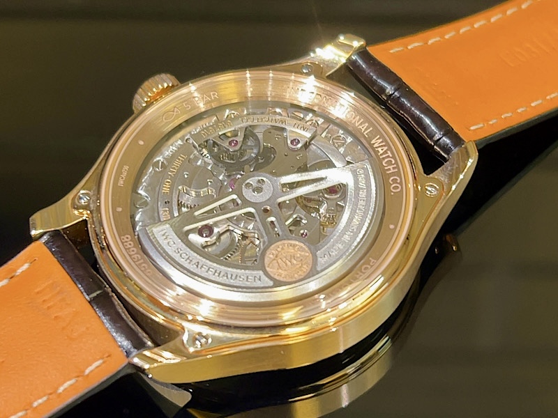 画像 漆黒の文字盤×18Kレッドゴールドの魅力~IWC~ - IWC