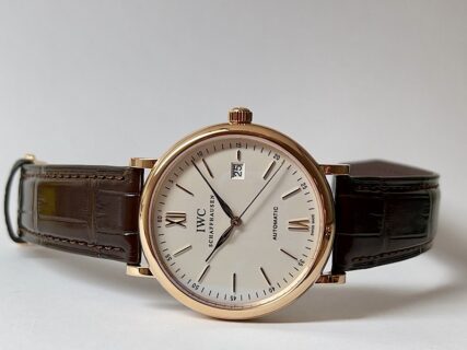 久々の再入荷!!いつの時代も大人の上品さを演出してくれる腕時計【ポートフィノ・オートマティック（18Kレッドゴールドモデル】～IWC～