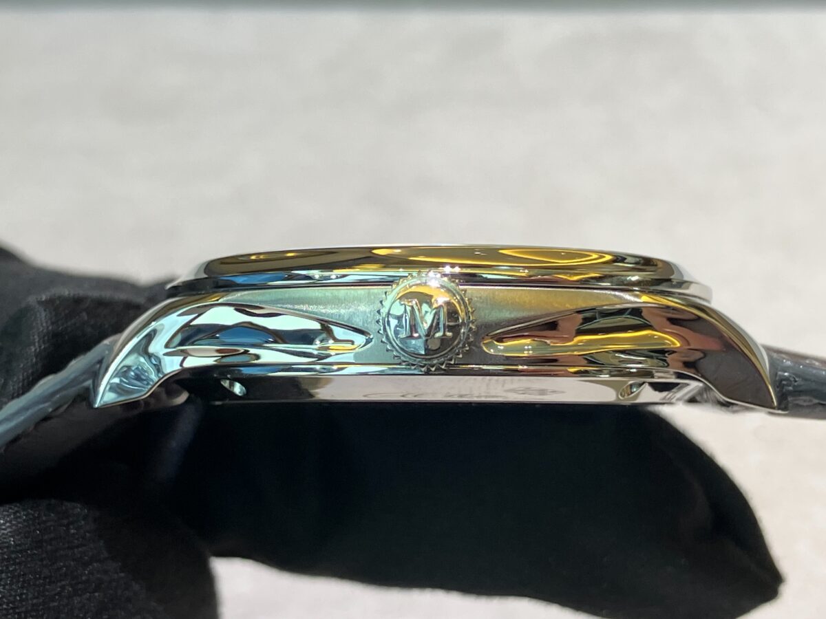 【H.モーザー】廃盤モデル入荷！3針で38mmは、このモデルのみ！？「エンデバー  センターセコンド  コンセプト　ブルーラグーン」（1200-1240） - H.Moser＆Cie. 