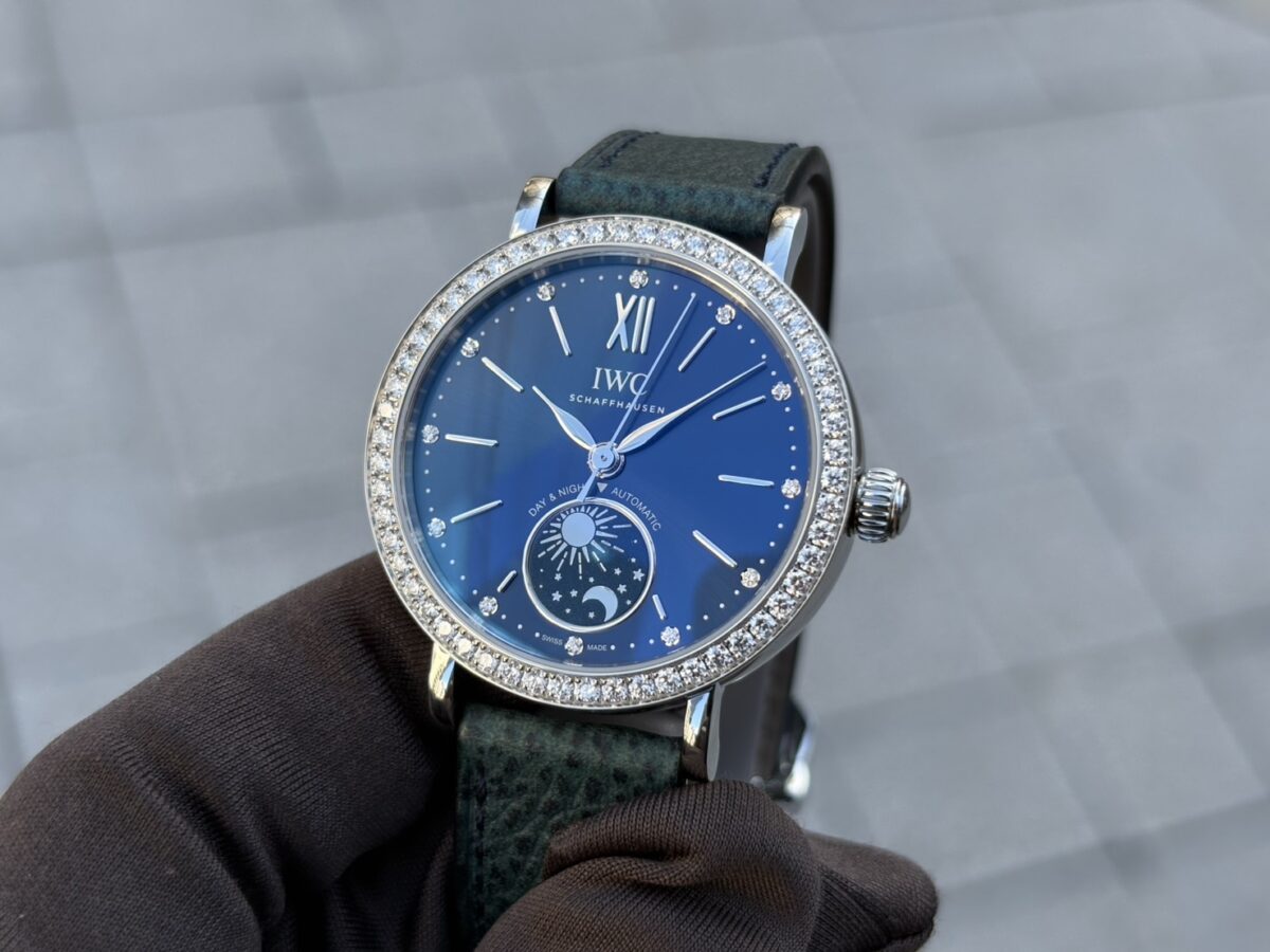 特別な想いを刻む、クリスマスに選びたい3本のタイムピース - IWC Jaeger-LeCoultre ULYSSE NARDIN 