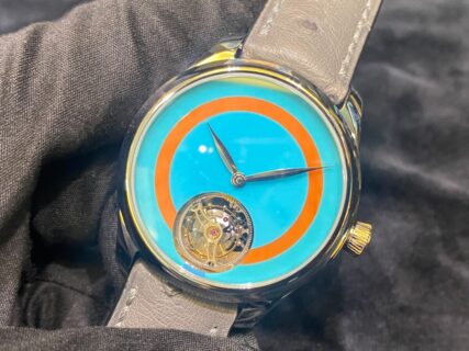 【H.モーザー】POPで熱い商品入荷！世界限定8本！？「エンデバー・トゥールビヨン　コンセプト　ポップ」（1805-1201）