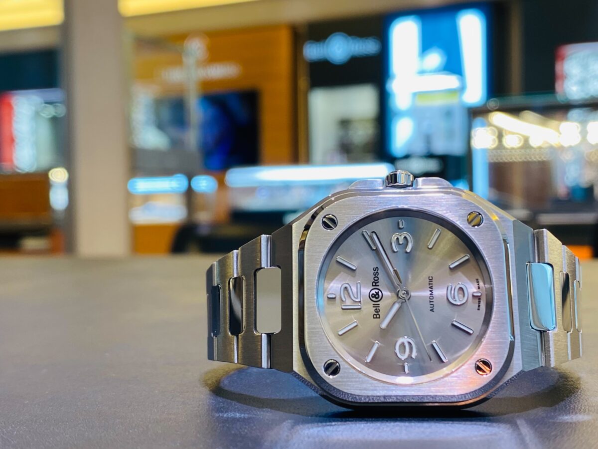 【ベル&ロス】カジュアルにもドレスにも使える万能時計「BR-05 36mm」を実機レビュー！ - Bell＆Ross 