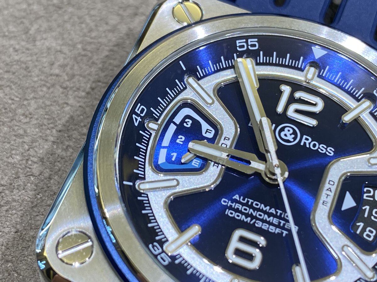 【ベル&ロス】多層構造を用いた現代的なラグジュアリーウォッチ「BR-X３ BLUE STEEL」実機レビュー - Bell＆Ross 