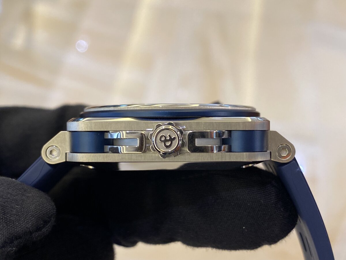 【ベル&ロス】多層構造を用いた現代的なラグジュアリーウォッチ「BR-X３ BLUE STEEL」実機レビュー - Bell＆Ross 